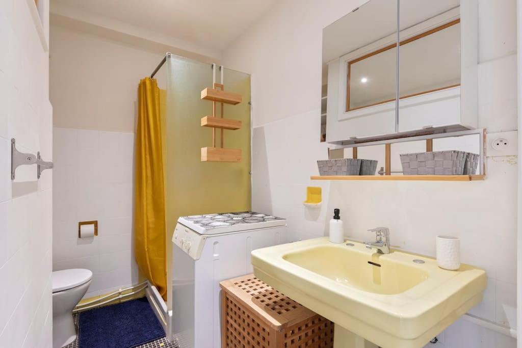 Lumineux, Ensoleillee, Proche Plage ,Coeur De Centre Ville, Chaleureux, Antibes Exterior photo