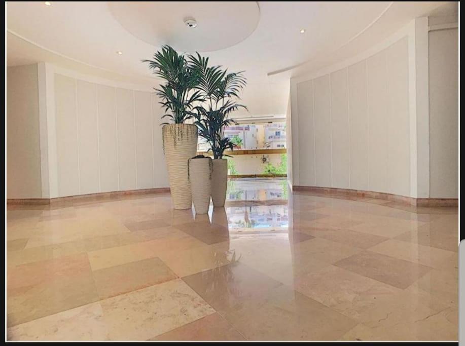 Lumineux, Ensoleillee, Proche Plage ,Coeur De Centre Ville, Chaleureux, Antibes Exterior photo